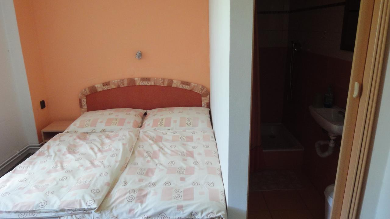 Hotel Hubert Hřensko Zewnętrze zdjęcie