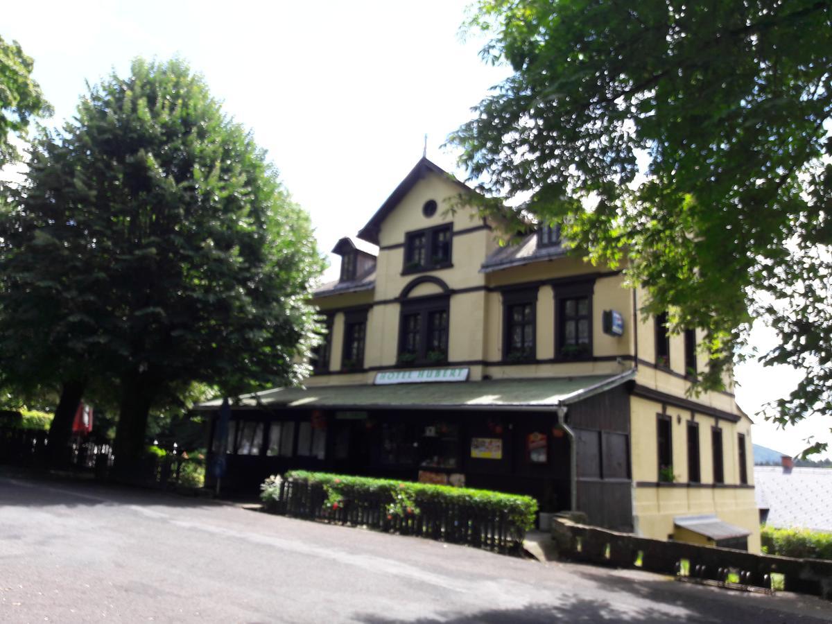 Hotel Hubert Hřensko Zewnętrze zdjęcie